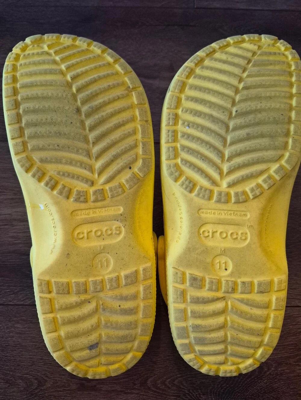 Crocs Classic Yellow Clog Men's Sz 11 M11